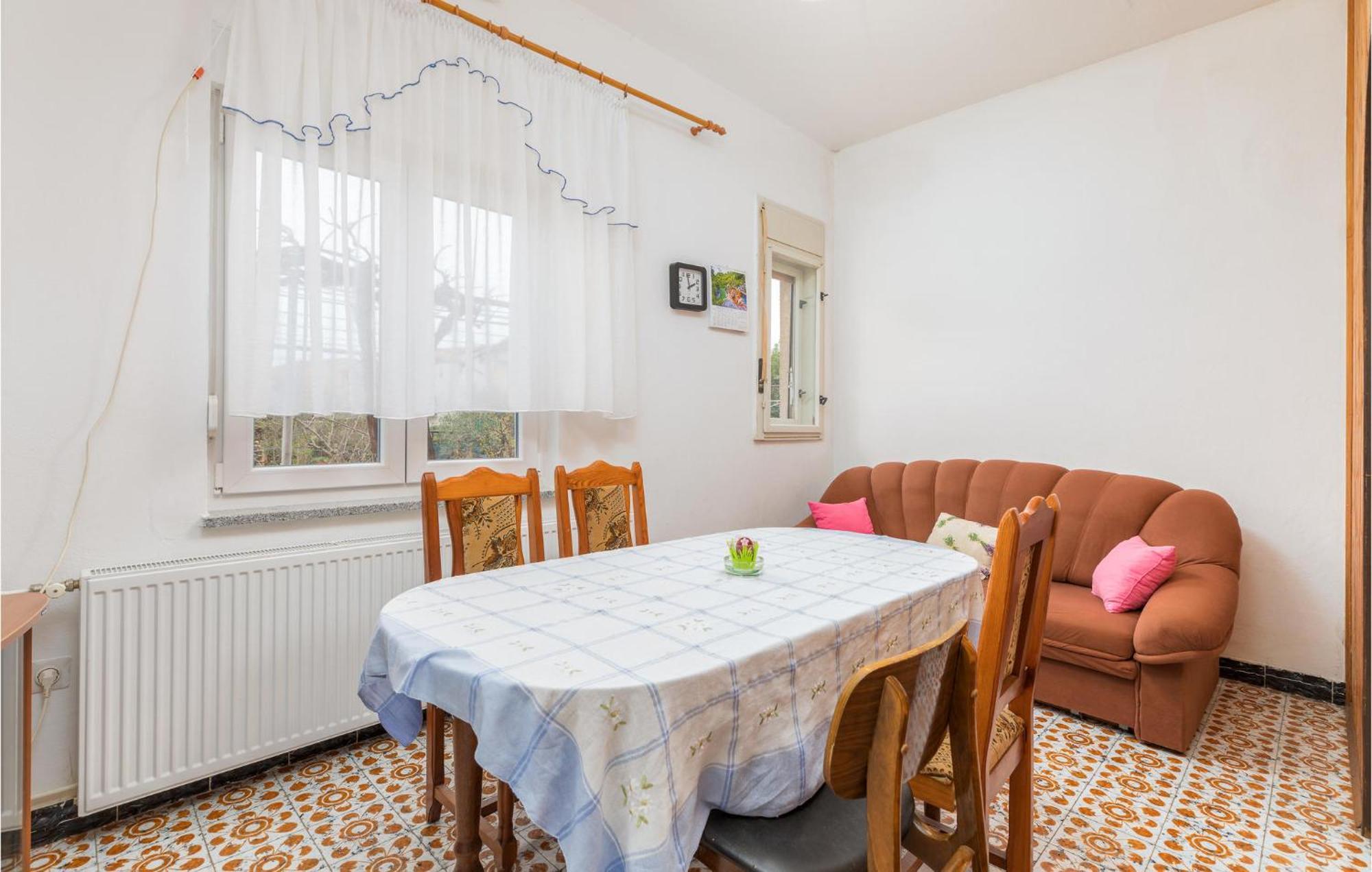 Lovely Apartment In Fazana With Kitchen Buitenkant foto