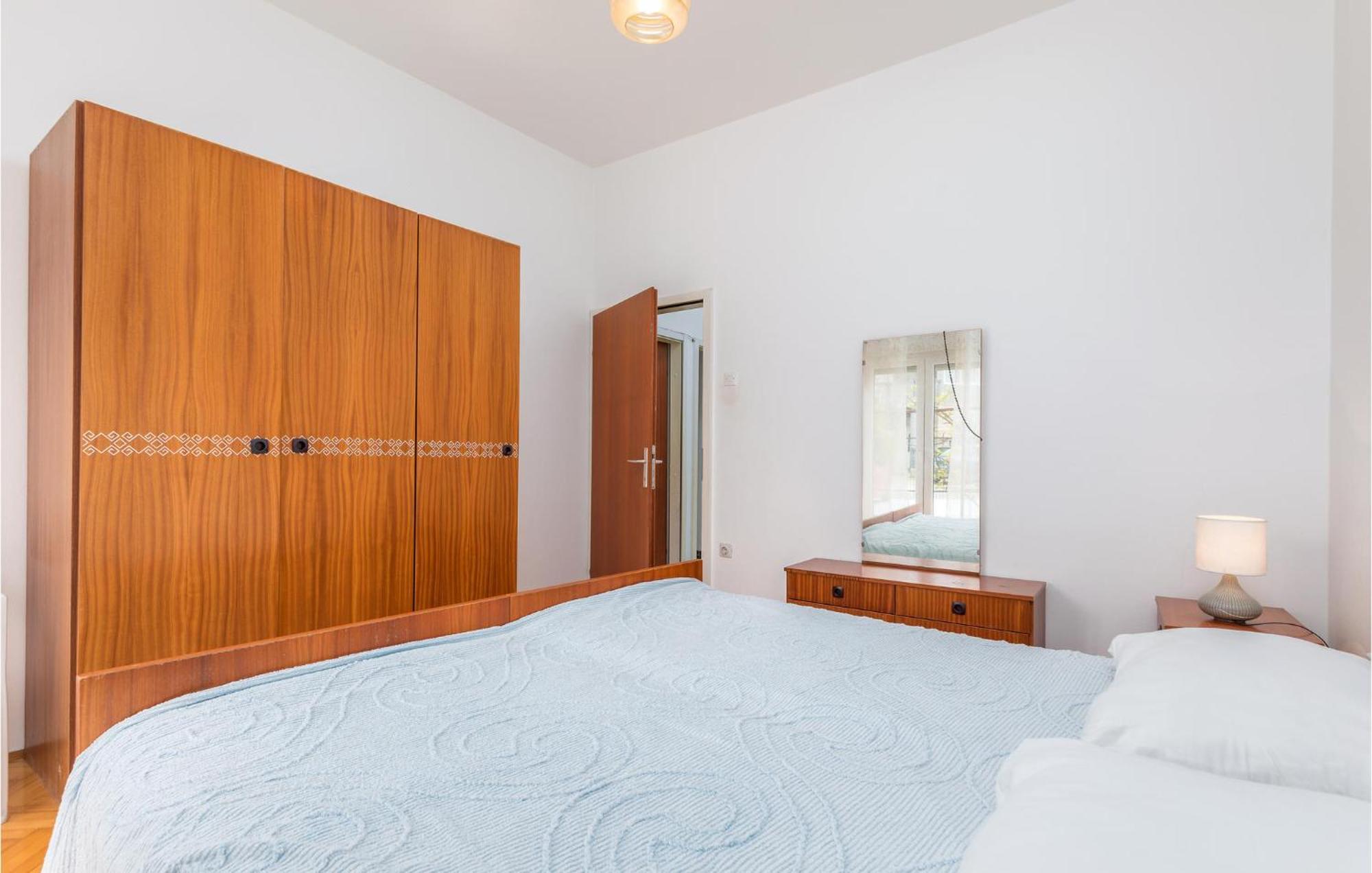 Lovely Apartment In Fazana With Kitchen Buitenkant foto