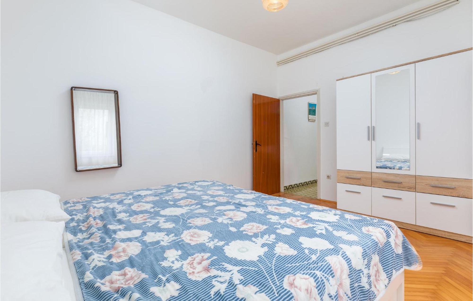 Lovely Apartment In Fazana With Kitchen Buitenkant foto