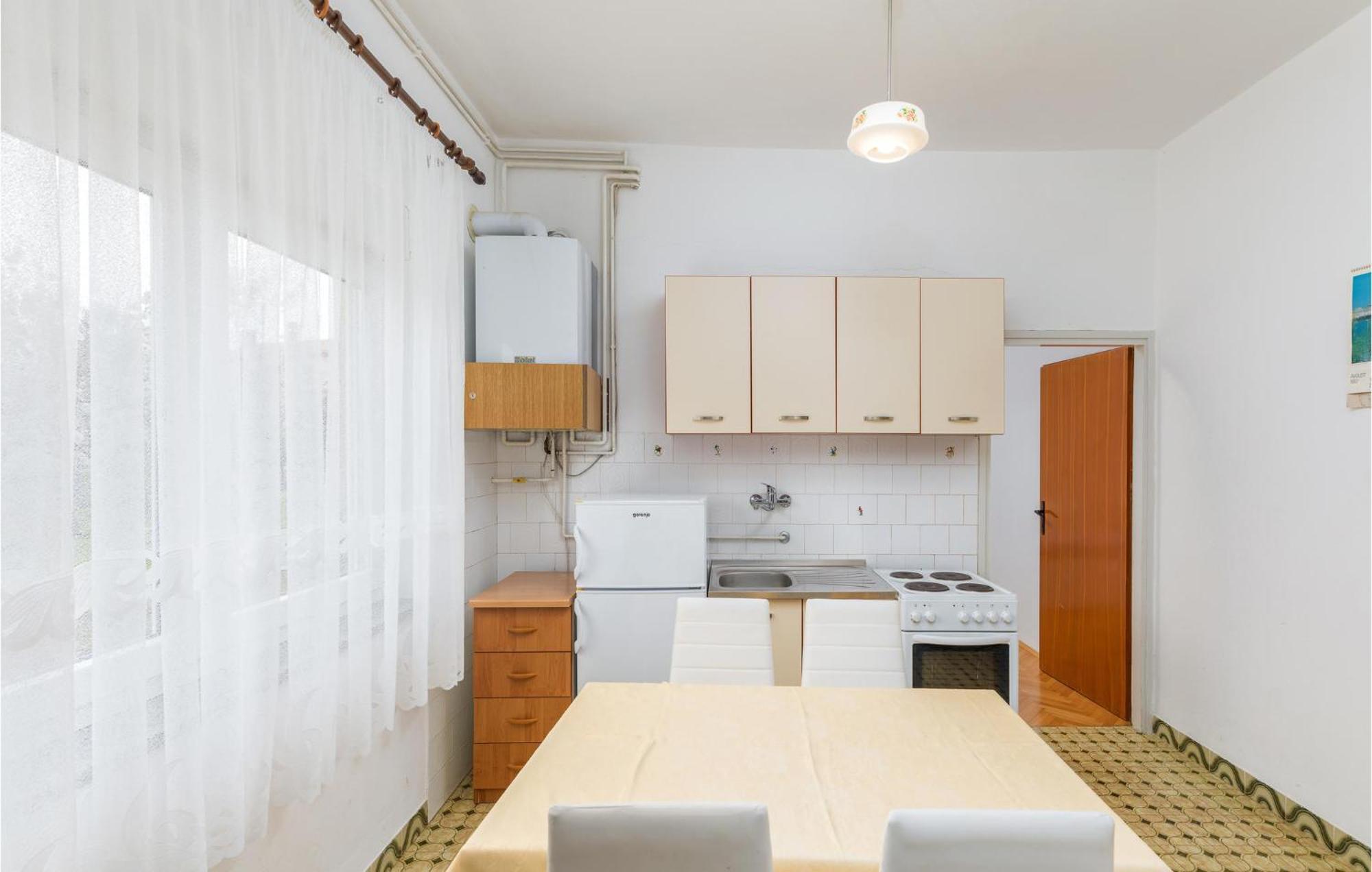 Lovely Apartment In Fazana With Kitchen Buitenkant foto