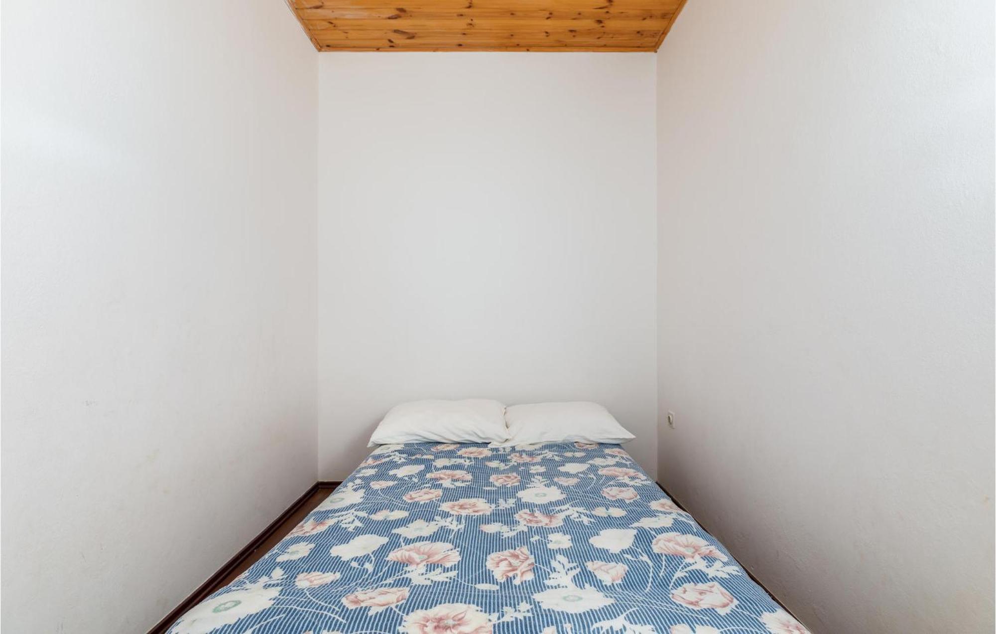 Lovely Apartment In Fazana With Kitchen Buitenkant foto